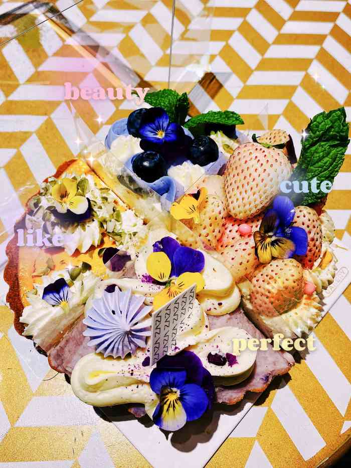 zaza cakery-"女儿生日,今年想开拓下口碑蛋糕店,这家一.