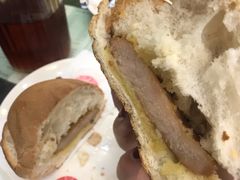 猪扒包-义顺牛奶公司(庇利金街店)