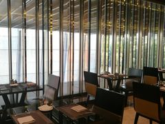 -大中华希尔顿酒店-念自助餐·嗨啤·小龙虾