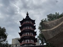 -绳金塔