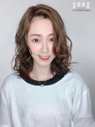 点击看大图 -八佰伴8008星级形象店