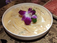 -小龙坎老火锅(鹤伴一路店)