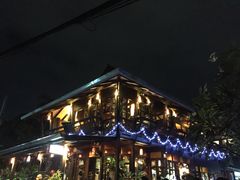 -Dash Teak House
