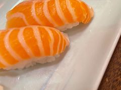 三文鱼手握-初居食屋日式料理(万象城购物中心店)