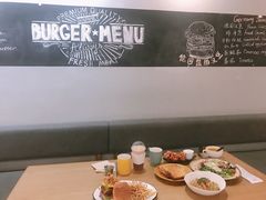 -HELLO 27 意面·沙拉·帕尼尼