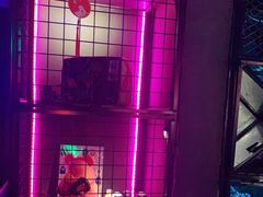 -UP嘻哈酒吧(粉巢店)