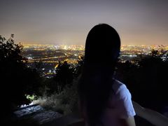 -鬼笑石后山停车场