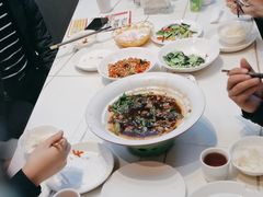 -阿瓦山寨·湘菜现炒·剁椒鱼头王(咸阳总店)