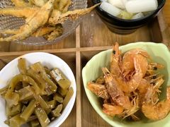 -莲餐厅·湖北菜·潜江小龙虾店(愚园路店)
