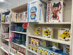 -逝水玩具折扣店