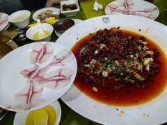 -颜氏双江清水鱼一养身火锅(磁器口店)