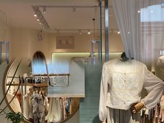 -王府井奥莱临潼小镇(临潼店)