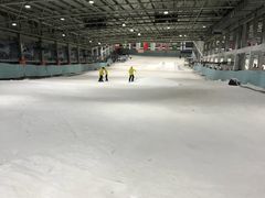 -乔波室内滑雪场