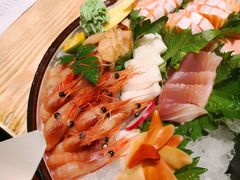 -枝魯枝魯自助料理