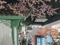 -荷塘秋月·本帮江浙菜(国权路店)