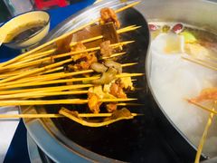 -马路边边·成都串串(翠柏路店)