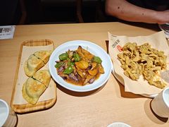 -关东小磨东北菜(上海长风大悦城店)
