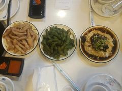 -虾弄弄海派小龙虾·牛羊蝎子火锅