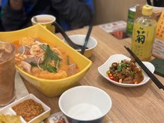 -谭仔米线(皇庭广场店)