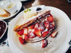 -ROAST coffee & eatery