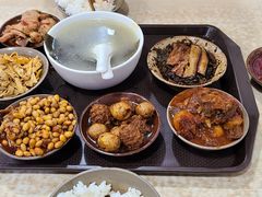 -董哥山城碗碗香(美专校街店)