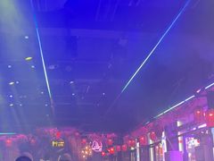 -喜鹊音乐酒馆(西街店)