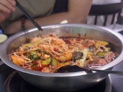 -周良天山牛杂城(天山路总店)
