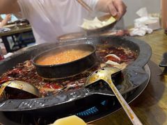 -黄潇洒老火锅(九眼桥宏济巷店)