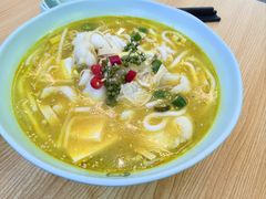 -酸小七(国华广场店)