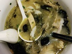 -渝是乎酸菜鱼·川渝小炒(新世界百货望京店)