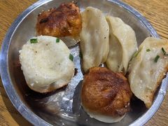 -黄阿姨锅贴大王(万航渡路店)