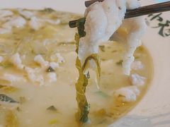 -严记小天府酸菜鱼(西四路店)