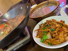 -富正毅三下锅·湘西韵味(天门山索道店)