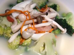 鸡汤西兰花-水天堂西餐厅(绿宝广场店)