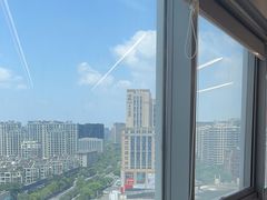 -乐刻运动健身(城西银泰店)