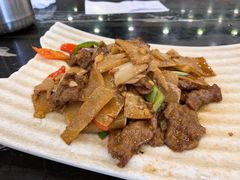酸笋炒牛肉-美极鲜食坊(宝安南路店)