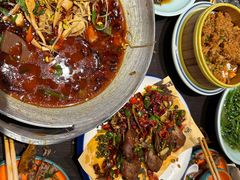 -川流不息·地道川菜·小龙虾(松东路店)