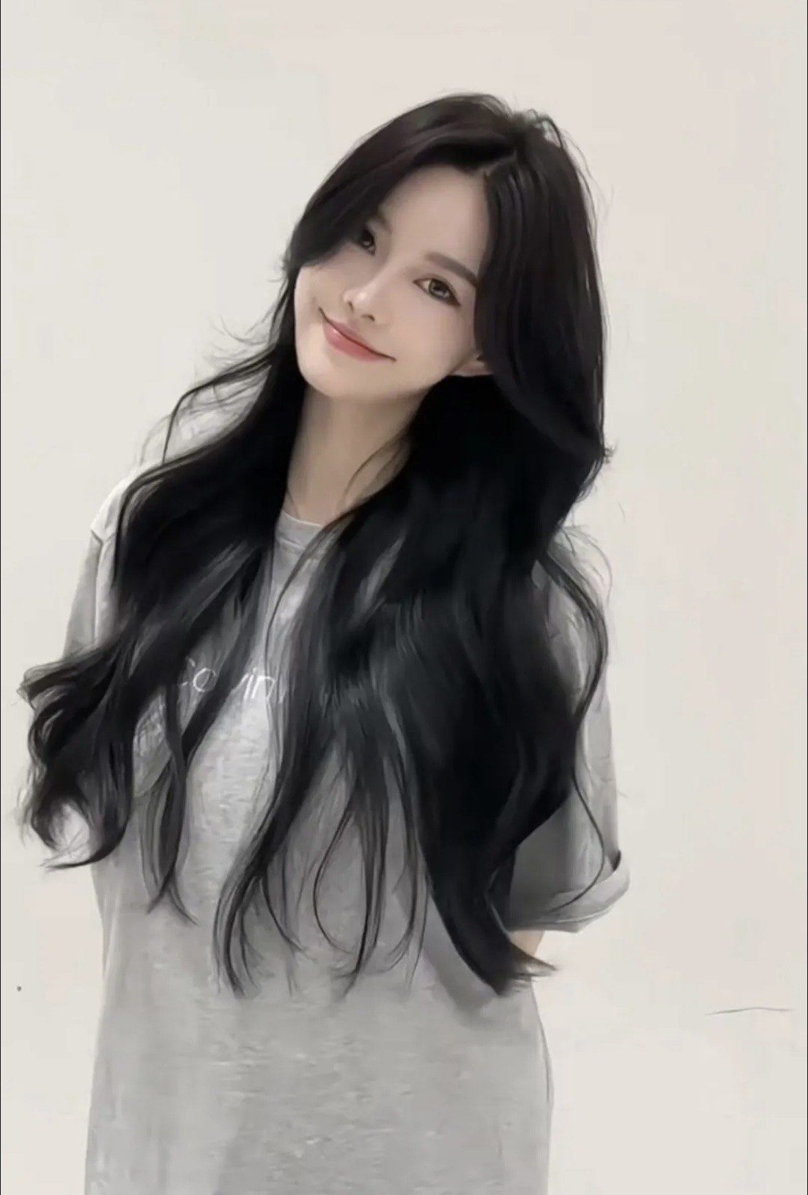 好看不用打理的发色#黑色长卷发 #附近哪里做头发好 #高级感染发