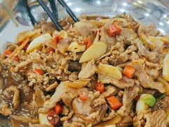 -湖南人家湘菜馆(镇江路店)