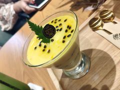 -ZING COFFEE 镜咖啡