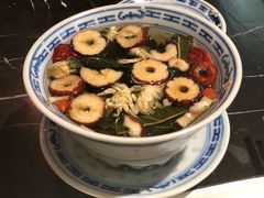 -巴四老城区炭火蛙锅(张江店)