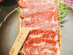 -山川小町·极番烧肉(新地假日广场店)
