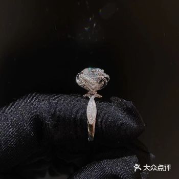 梵誓家玫瑰喷泉 2.0 ct &1.0ct 
