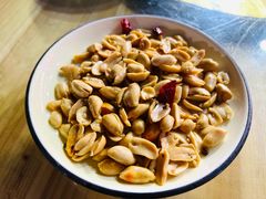 餐前花生米-美味海鲜大排档(明发美食地标店)