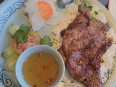 -大头虾越式风味餐厅(光明广场店)