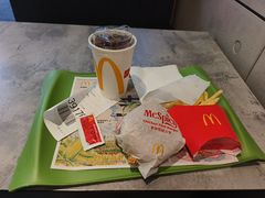 -麦当劳(徐汇漕溪北路百脑汇店)