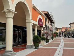 -佛罗伦萨小镇广佛名品奥特莱斯(疏港路店)