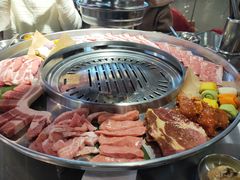 -哈哈碳都·牛肋条无限自助烤肉(宝龙店)