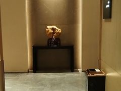 -泓历皇朝酒店(东亭店)