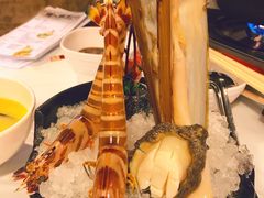-鲜入围煮花胶鸡海鲜火锅
